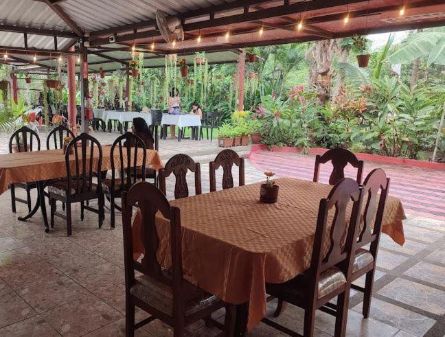 Sun Place Hosteria Las Tunas Exterior foto